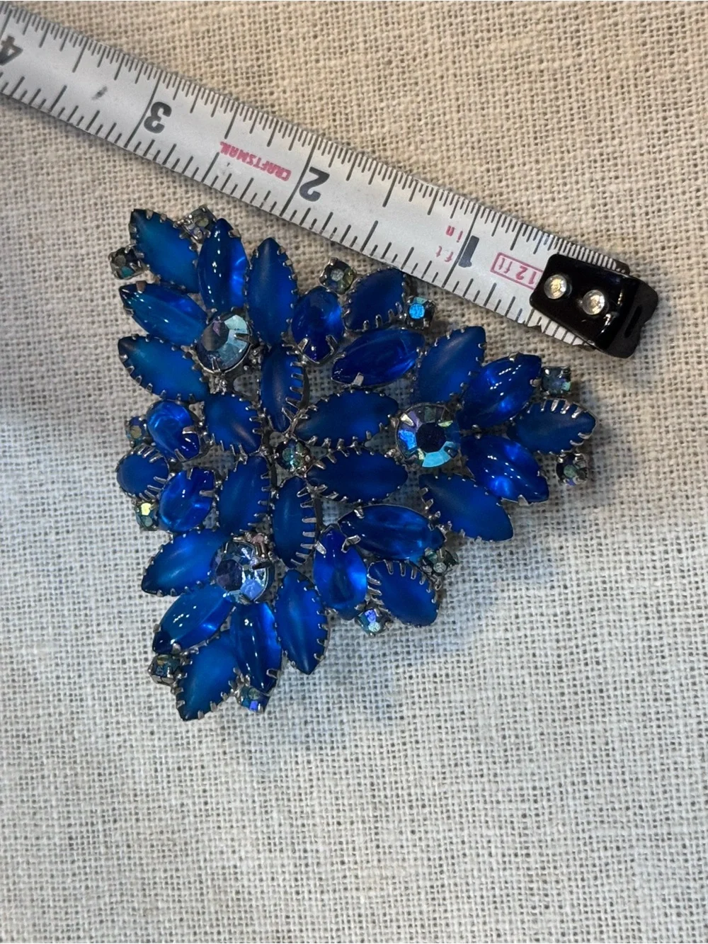 Vintage Juliana D&E Prong Set Cobalt Blue/Blue AB Rhinestone Flower Brooch Pin